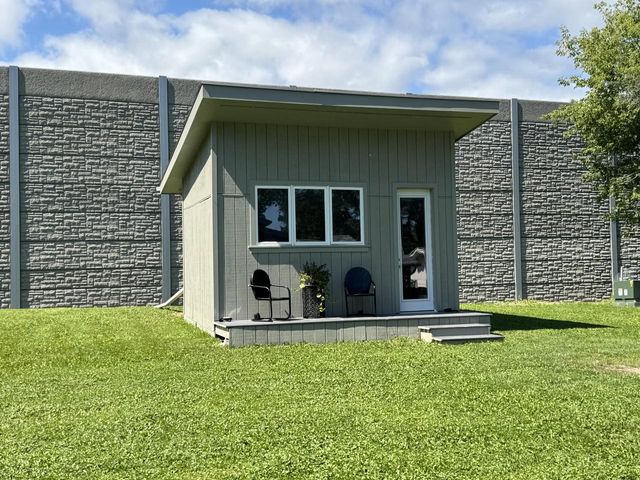 7459 N Chadwick ROAD, Glendale, WI 53217