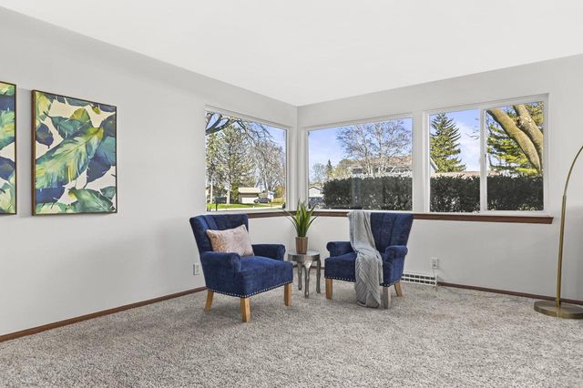 7459 N Chadwick ROAD, Glendale, WI 53217