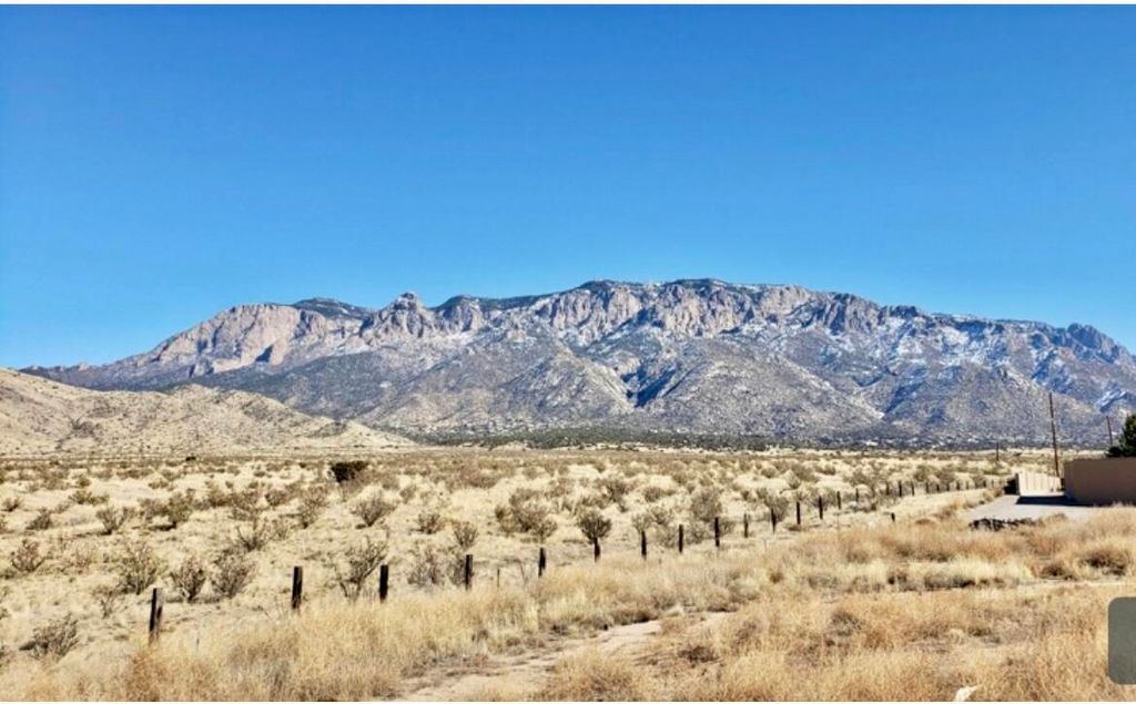 9404 Pamela Marie Way, Albuquerque, NM 87122