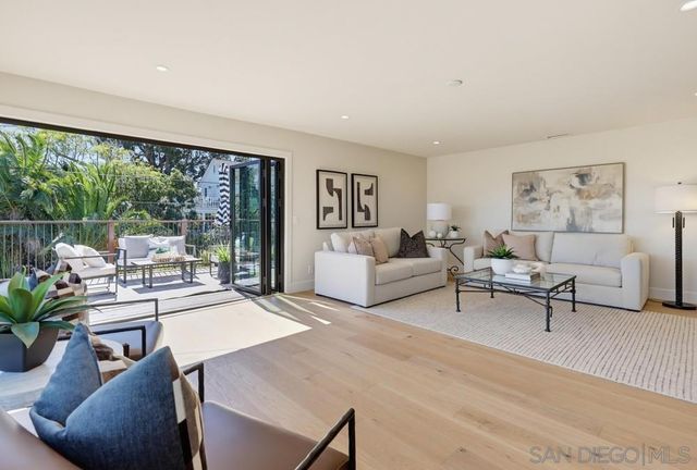 350 San Elijo, San Diego, CA 92106