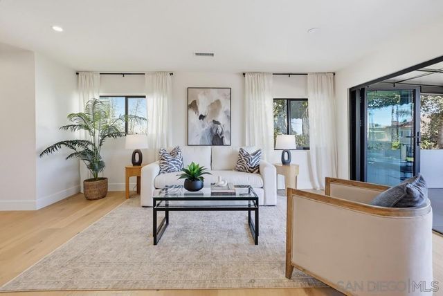 350 San Elijo, San Diego, CA 92106