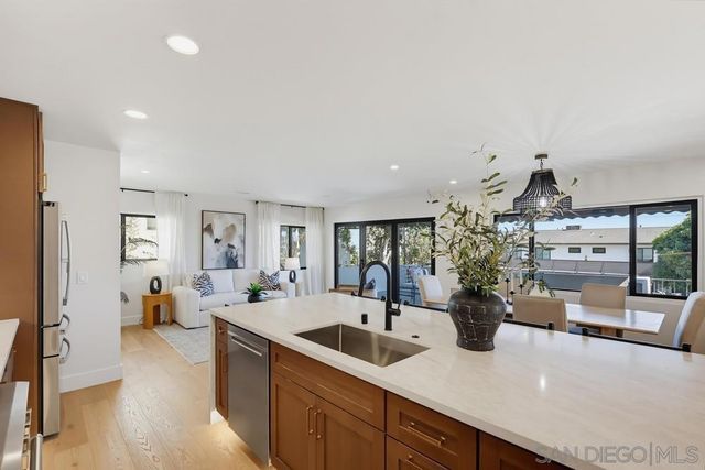 350 San Elijo, San Diego, CA 92106