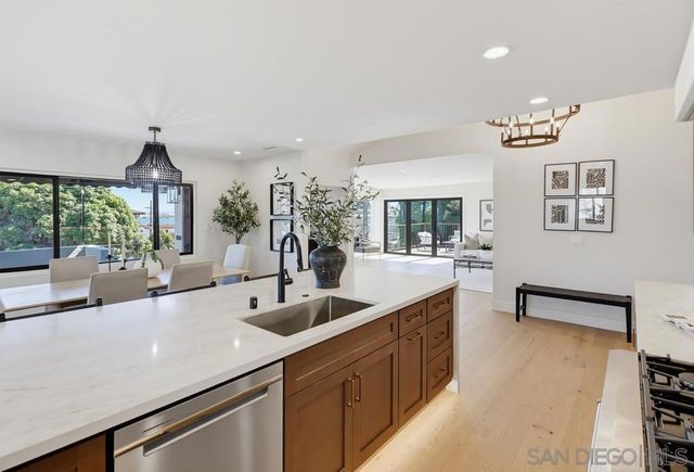 350 San Elijo, San Diego, CA 92106