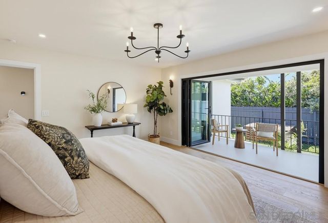 350 San Elijo, San Diego, CA 92106