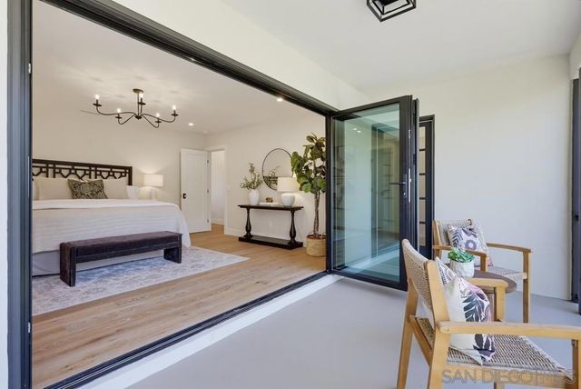 350 San Elijo, San Diego, CA 92106