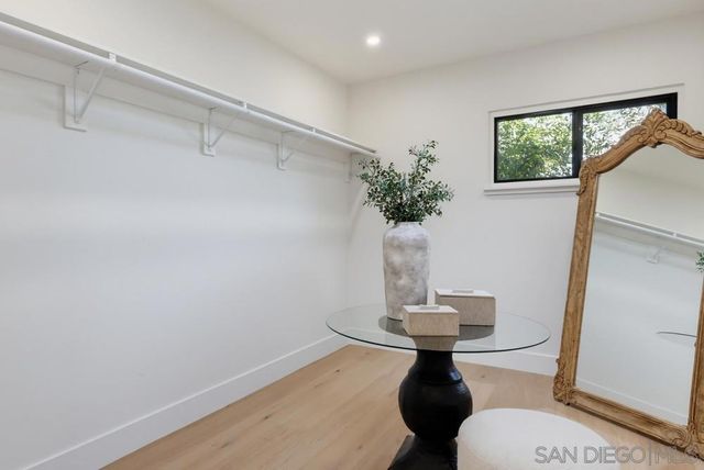 350 San Elijo, San Diego, CA 92106