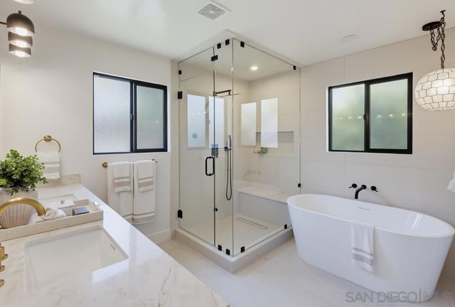 350 San Elijo, San Diego, CA 92106