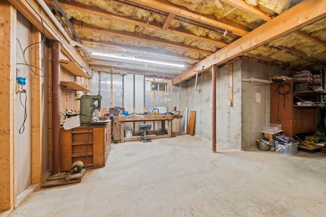 1 Millets Ln, Manchester, MA 01944