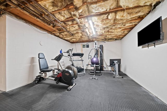 1 Millets Ln, Manchester, MA 01944