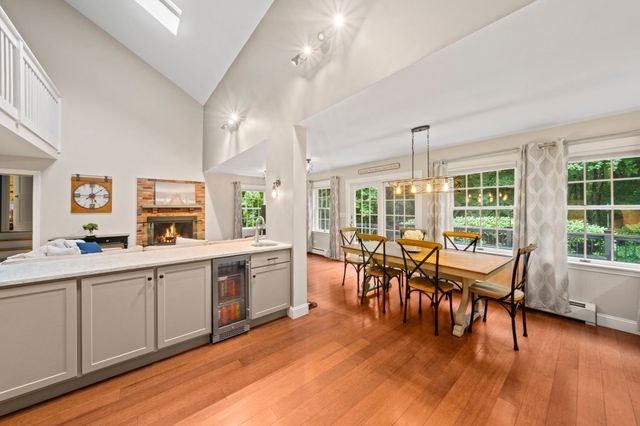 1 Millets Ln, Manchester, MA 01944