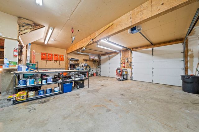 1 Millets Ln, Manchester, MA 01944