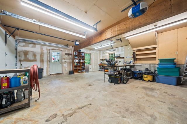 1 Millets Ln, Manchester, MA 01944