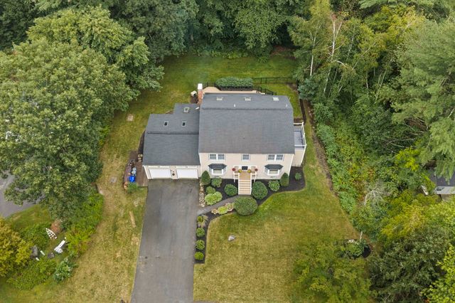 1 Millets Ln, Manchester, MA 01944