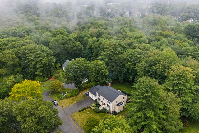 1 Millets Ln, Manchester, MA 01944