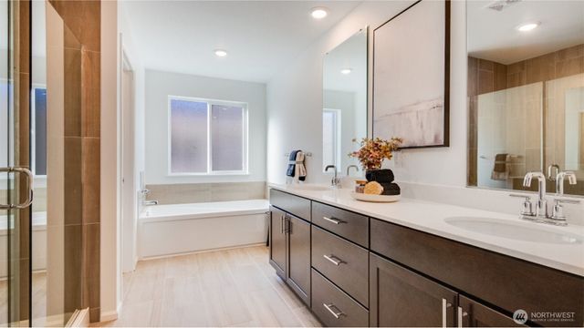 32341 Myrtle Avenue SE, Black Diamond, WA 98010