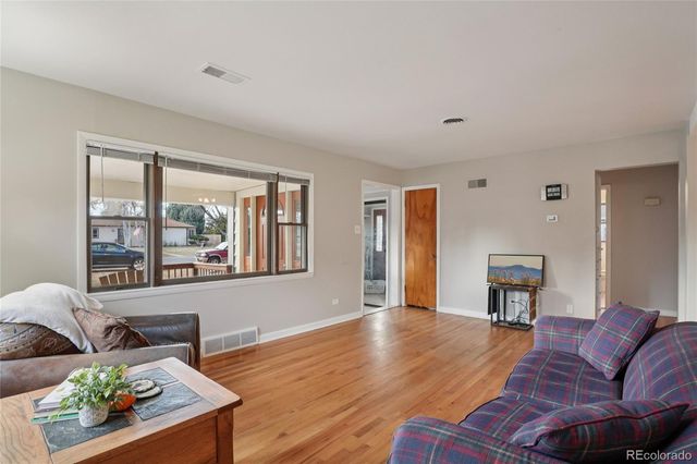 440 Hoyt Street, Lakewood, CO 80226