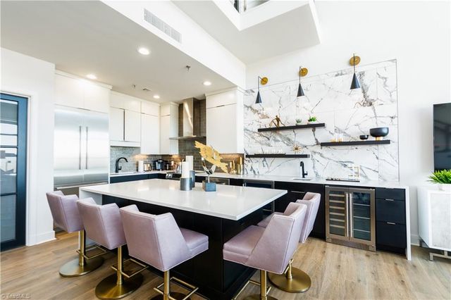 317 W High Avenue 15-A, High Point, NC 27260