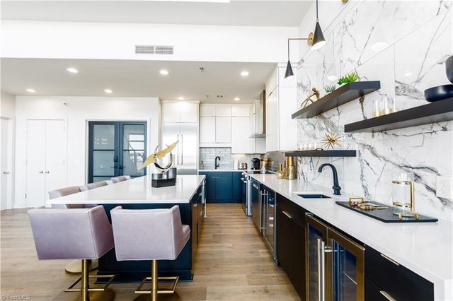 317 W High Avenue 15-A, High Point, NC 27260