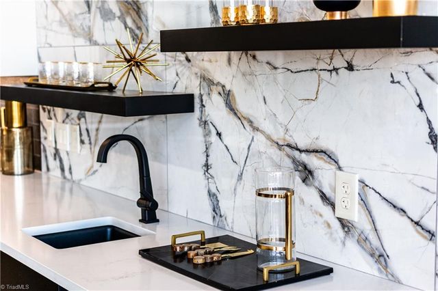 317 W High Avenue 15-A, High Point, NC 27260