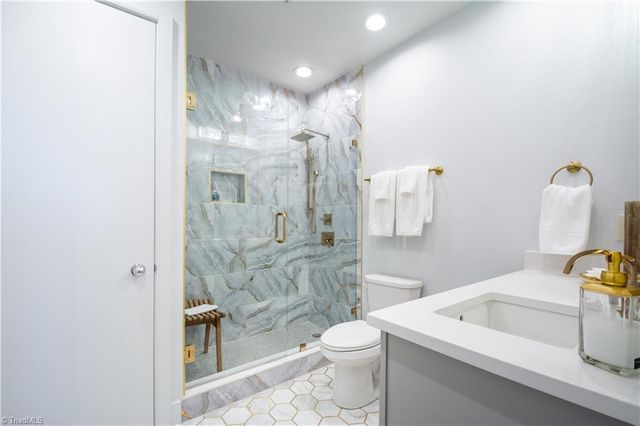 317 W High Avenue 15-A, High Point, NC 27260