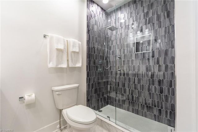 317 W High Avenue 15-A, High Point, NC 27260