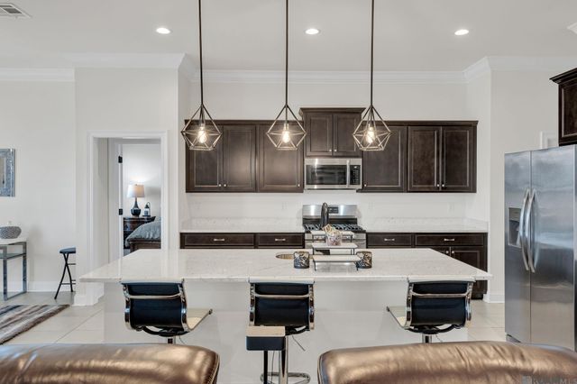 6464 Soaring Dr, Gonzales, LA 70737