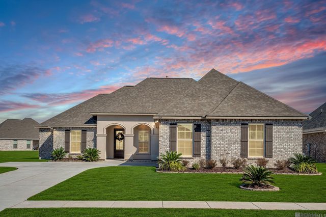 6464 Soaring Dr, Gonzales, LA 70737