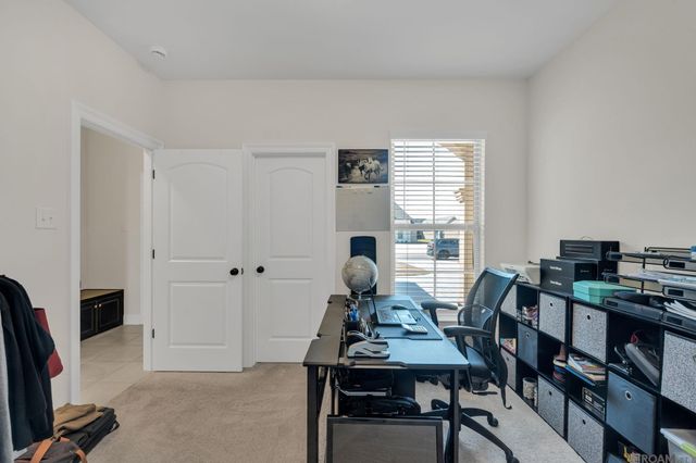 6464 Soaring Dr, Gonzales, LA 70737