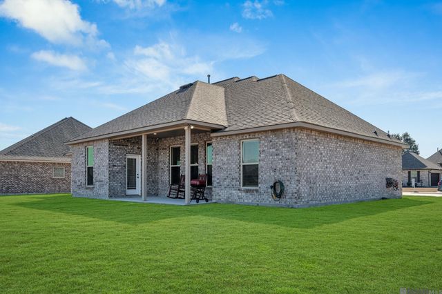6464 Soaring Dr, Gonzales, LA 70737