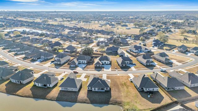 6464 Soaring Dr, Gonzales, LA 70737