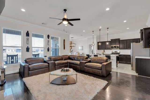 6464 Soaring Dr, Gonzales, LA 70737