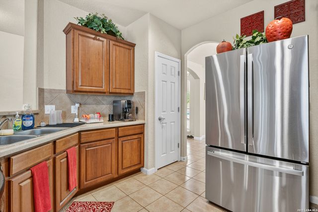 25631 Spirea, San Antonio, TX 78261
