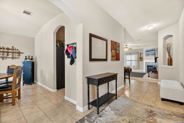 25631 Spirea, San Antonio, TX 78261