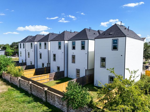 6330 Del Rio Street, Houston, TX 77021