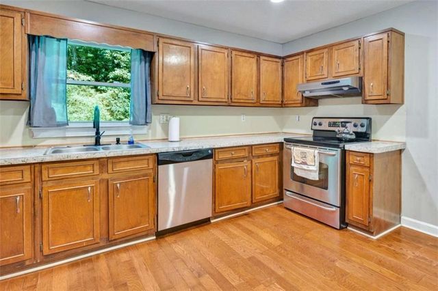 1515 Shoal Creek Drive, Conyers, GA 30094