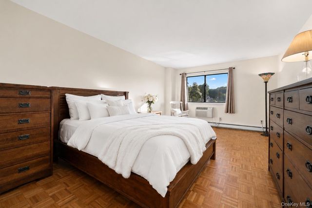 89 N Broadway 214, White Plains, NY 10603