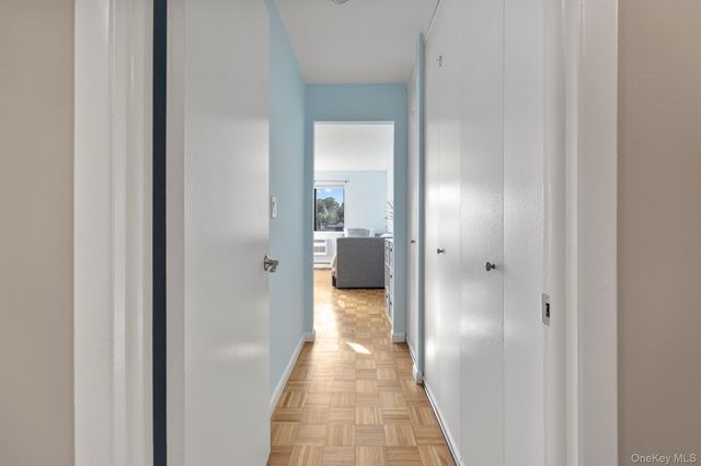 89 N Broadway 214, White Plains, NY 10603