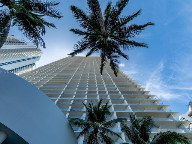 16901 Collins Ave 703, Sunny Isles Beach, FL 33160