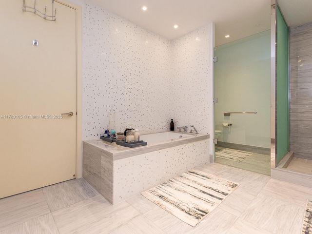 16901 Collins Ave 703, Sunny Isles Beach, FL 33160