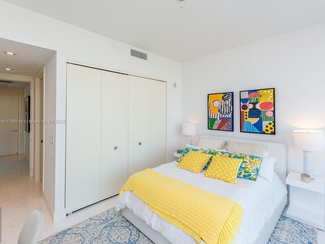 16901 Collins Ave 703, Sunny Isles Beach, FL 33160