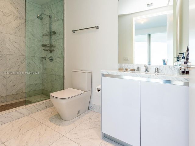 16901 Collins Ave 703, Sunny Isles Beach, FL 33160