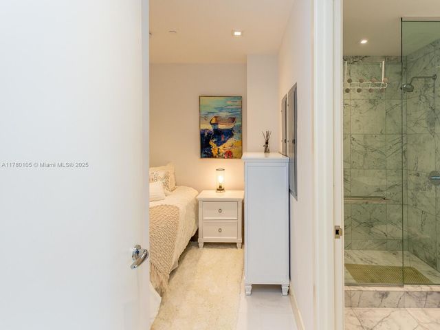 16901 Collins Ave 703, Sunny Isles Beach, FL 33160