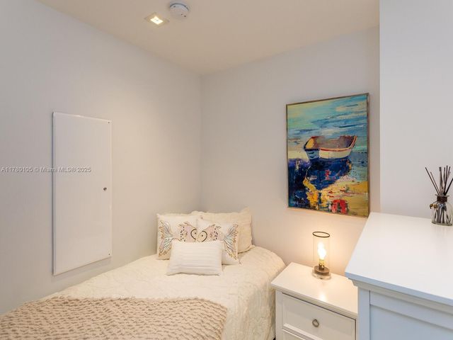 16901 Collins Ave 703, Sunny Isles Beach, FL 33160