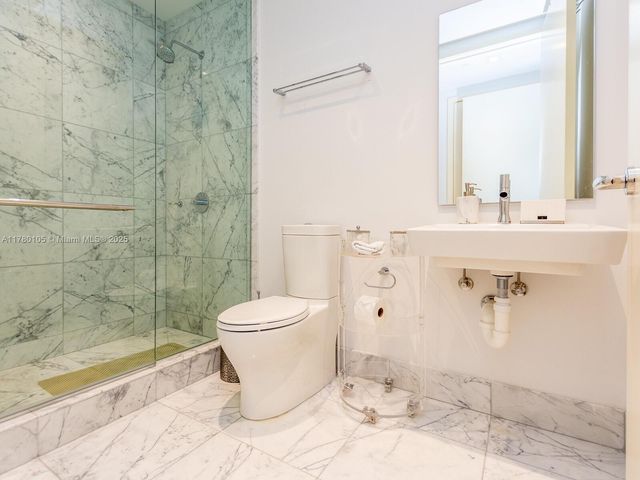 16901 Collins Ave 703, Sunny Isles Beach, FL 33160