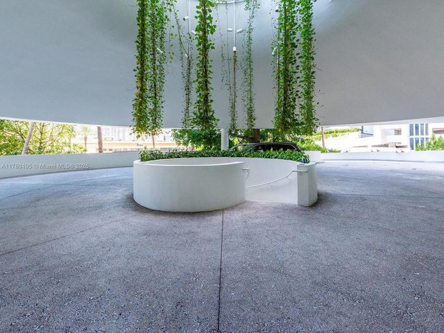 16901 Collins Ave 703, Sunny Isles Beach, FL 33160