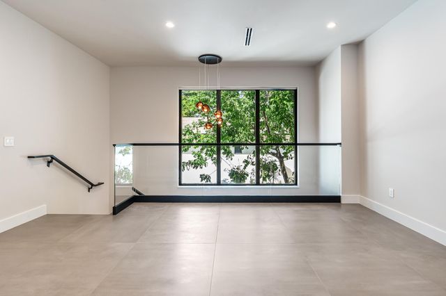 919 NE 17th Terrace A, Fort Lauderdale, FL 33304