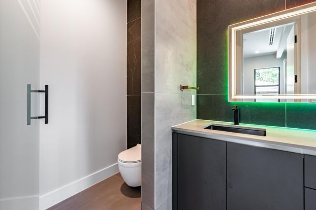 919 NE 17th Terrace A, Fort Lauderdale, FL 33304