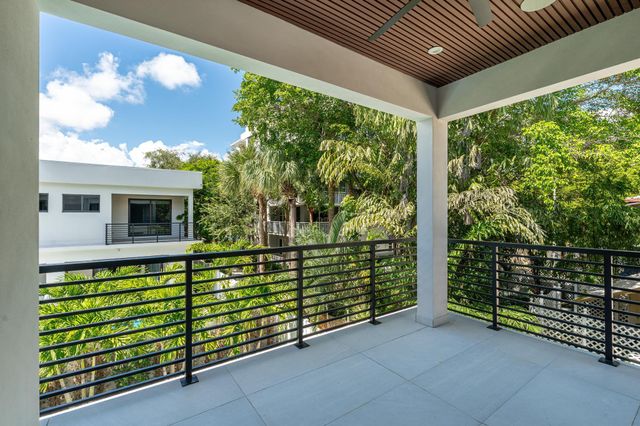 919 NE 17th Terrace A, Fort Lauderdale, FL 33304