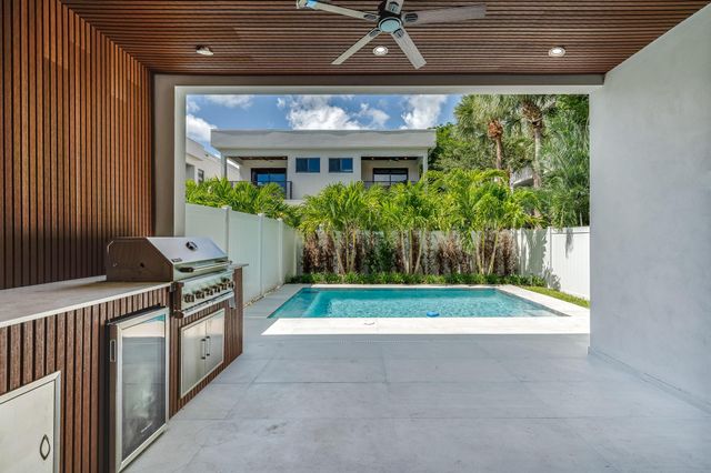 919 NE 17th Terrace A, Fort Lauderdale, FL 33304