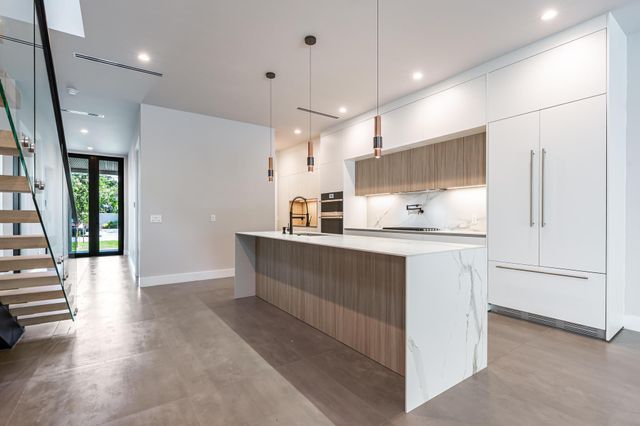 919 NE 17th Terrace A, Fort Lauderdale, FL 33304